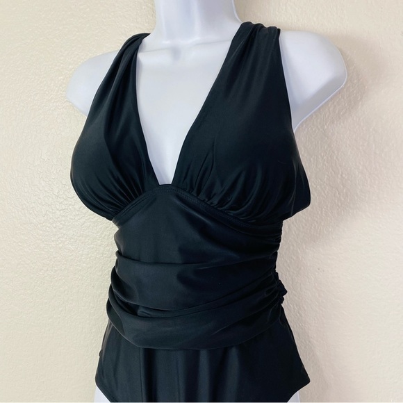 You Di An Tummy Control Ruched Keyhole Front One Piece Swimsuit - Picture 5 of 7